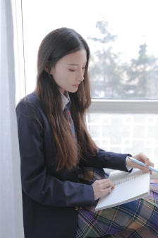 玛莱斯 裘